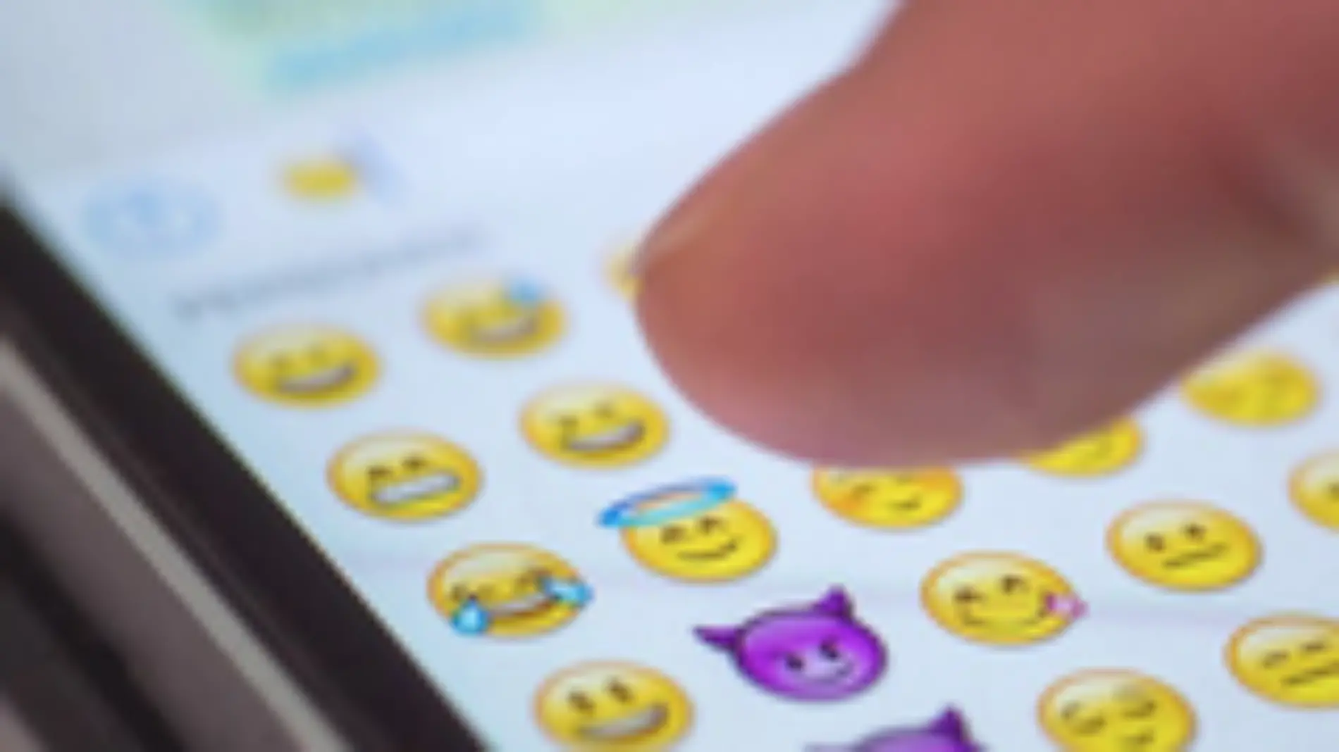 Qué emojis usan los narcos para vender droga a través de redes sociales